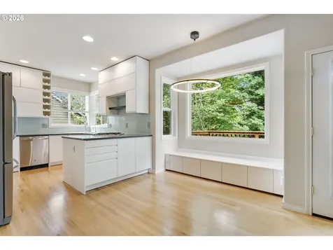 9907 NW Bartholomew Drive Portland OR 97229