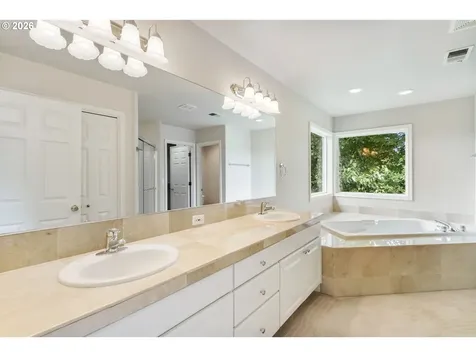 9907 NW Bartholomew Drive Portland OR 97229