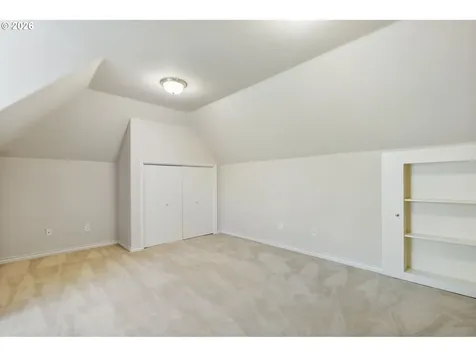 9907 NW Bartholomew Drive Portland OR 97229