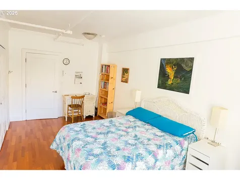 1005 SW Park Avenue Portland OR 97205