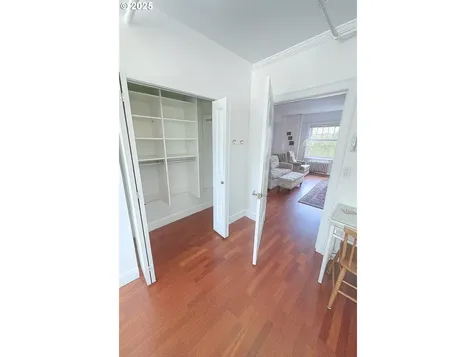1005 SW Park Avenue Portland OR 97205
