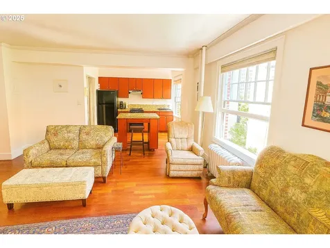 1005 SW Park Avenue Portland OR 97205