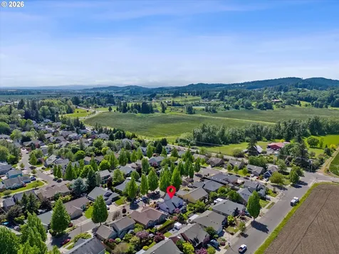 1967 NW Penny Lane Mcminnville OR 97128