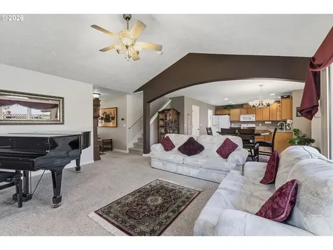 1967 NW Penny Lane Mcminnville OR 97128