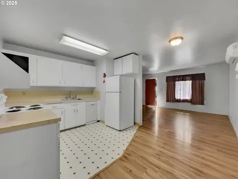 1548 N Ivy Street Coquille OR 97423
