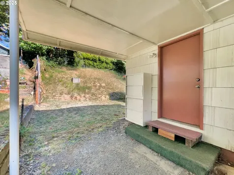 1548 N Ivy Street Coquille OR 97423