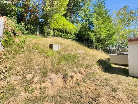1548 N Ivy Street Coquille OR 97423