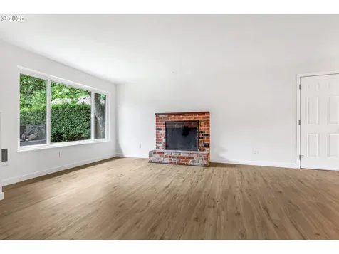 3941 SW Plum Street Portland OR 97219