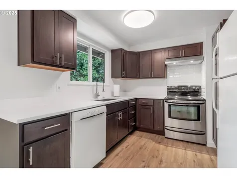3941 SW Plum Street Portland OR 97219