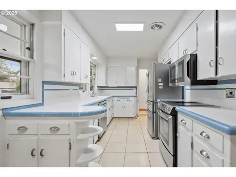 13223 SE Harold Street Portland OR 97236
