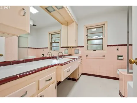 13223 SE Harold Street Portland OR 97236