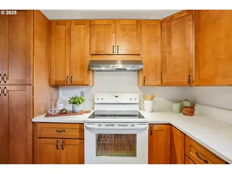1208 SE 209th Avenue Gresham OR 97030