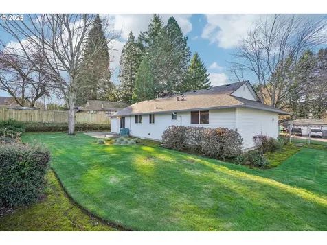 1208 SE 209th Avenue Gresham OR 97030