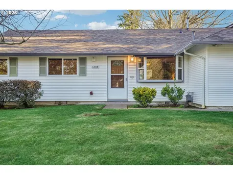 1208 SE 209th Avenue Gresham OR 97030