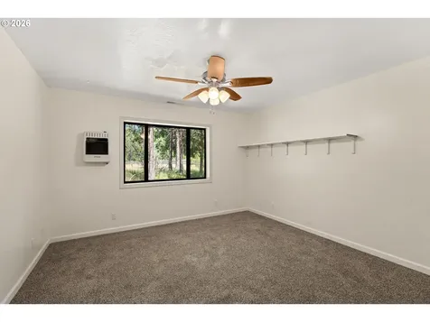 5201 Lake Shore Drive Selma OR 97538
