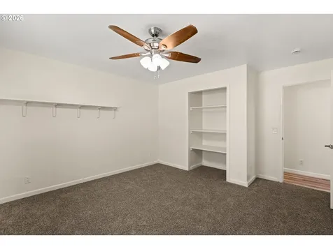 5201 Lake Shore Drive Selma OR 97538