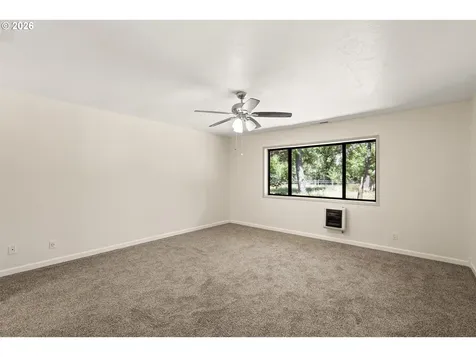 5201 Lake Shore Drive Selma OR 97538