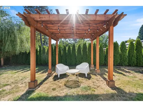 65 SW Frenwood Way Beaverton OR 97005