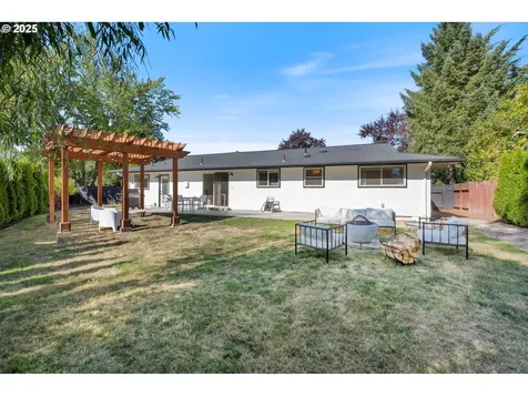 65 SW Frenwood Way Beaverton OR 97005