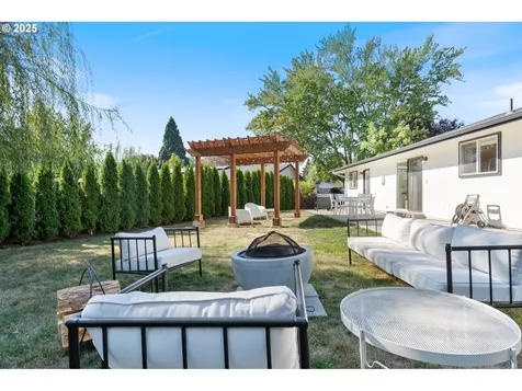 65 SW Frenwood Way Beaverton OR 97005