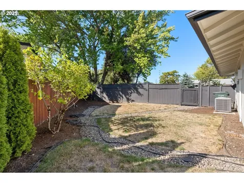 65 SW Frenwood Way Beaverton OR 97005