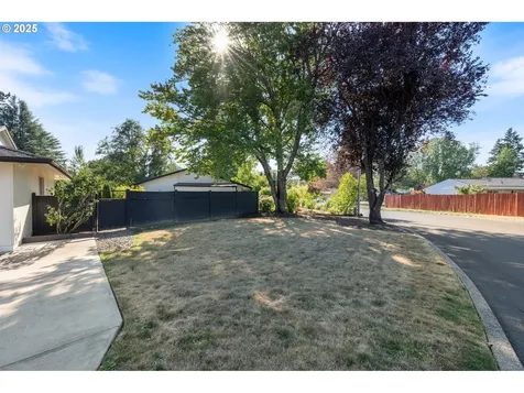 65 SW Frenwood Way Beaverton OR 97005