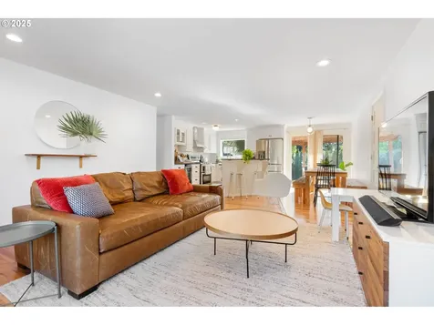 65 SW Frenwood Way Beaverton OR 97005