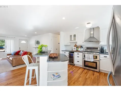 65 SW Frenwood Way Beaverton OR 97005