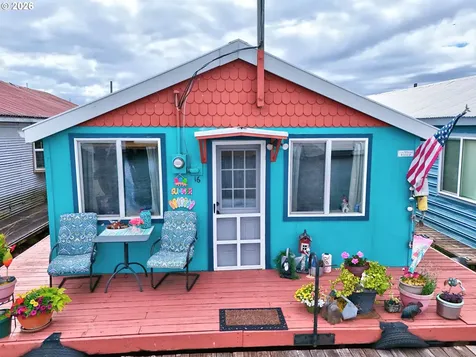 2915 NE Marine Drive Portland OR 97211