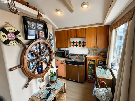 2915 NE Marine Drive Portland OR 97211