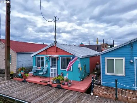 2915 NE Marine Drive Portland OR 97211