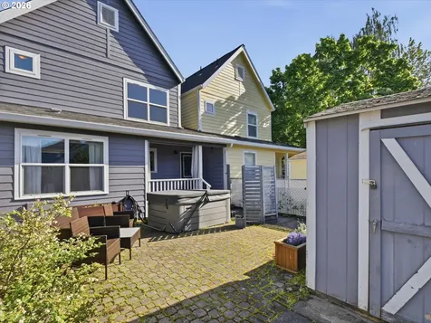 536 NE Going Street Portland OR 97211