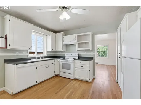 5226 N Amherst Street Portland OR 97203