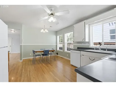 5226 N Amherst Street Portland OR 97203