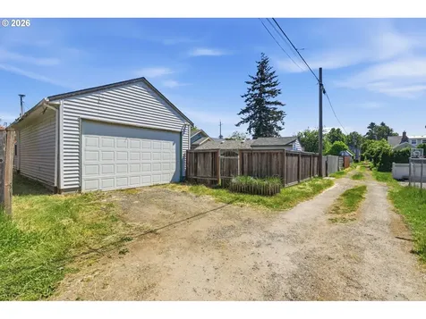5226 N Amherst Street Portland OR 97203