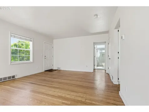5226 N Amherst Street Portland OR 97203