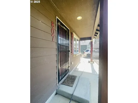 807 Callahan Drive Roseburg OR 97471