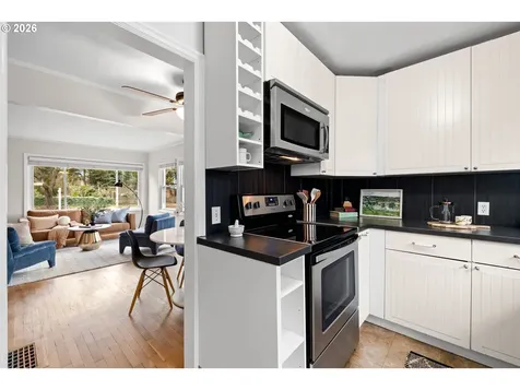 7416 N Newman Avenue Portland OR 97203
