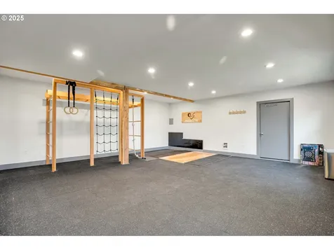 3607 NW Gordon Street Portland OR 97210