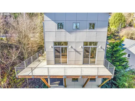 3607 NW Gordon Street Portland OR 97210