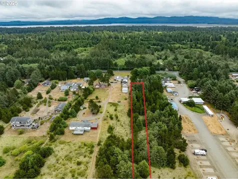 13907 N Street Long Beach WA 98631