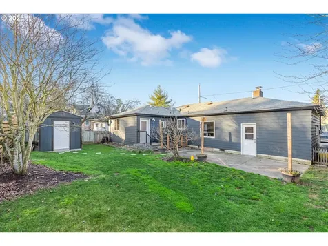 9230 SE Cooper Street Portland OR 97266