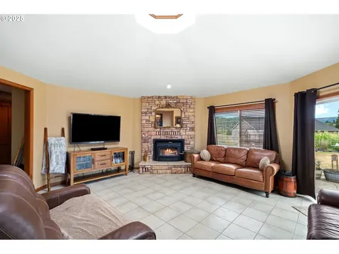 133 Delameter Lane Castle Rock WA 98611