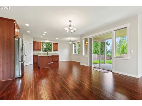 904 NW 105th Circle Vancouver WA 98685