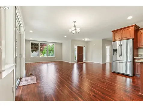 904 NW 105th Circle Vancouver WA 98685