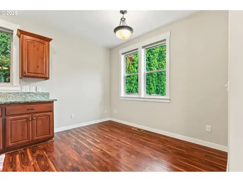 904 NW 105th Circle Vancouver WA 98685