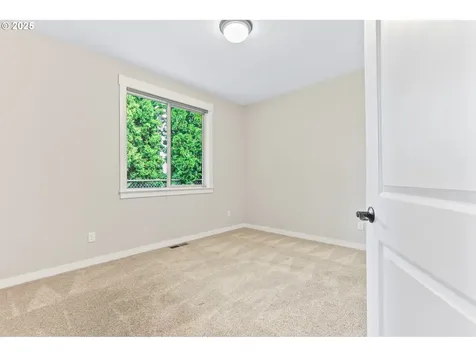 904 NW 105th Circle Vancouver WA 98685