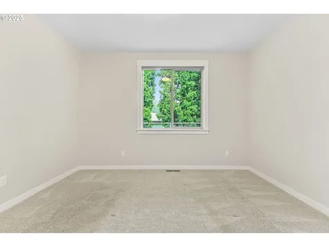 904 NW 105th Circle Vancouver WA 98685