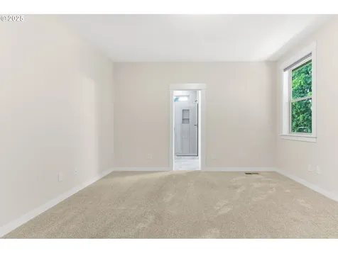 904 NW 105th Circle Vancouver WA 98685