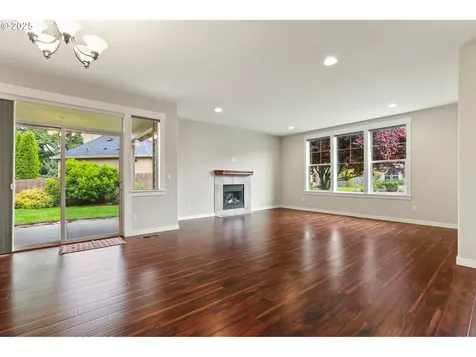 904 NW 105th Circle Vancouver WA 98685